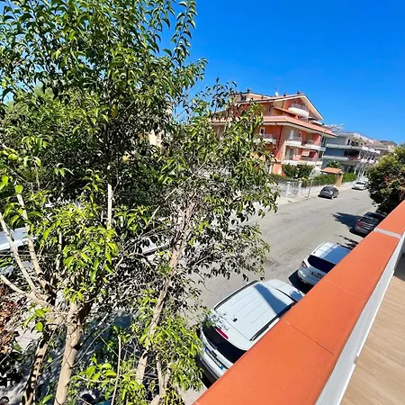 24 Bed and Breakfast Martinsicuro