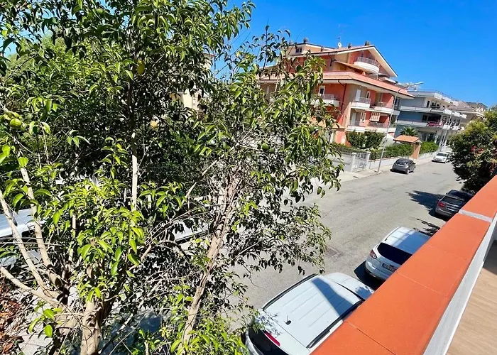 24 Bed and Breakfast Martinsicuro